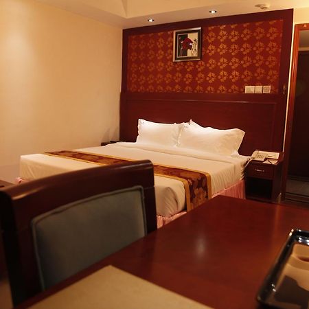 Hotel Hiton Perintalmanna Esterno foto
