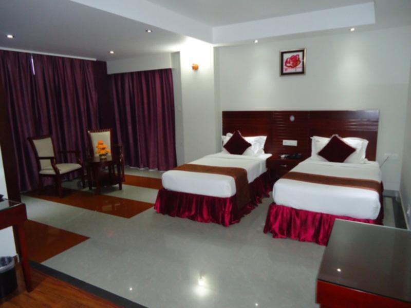 Hotel Hiton Perintalmanna Esterno foto
